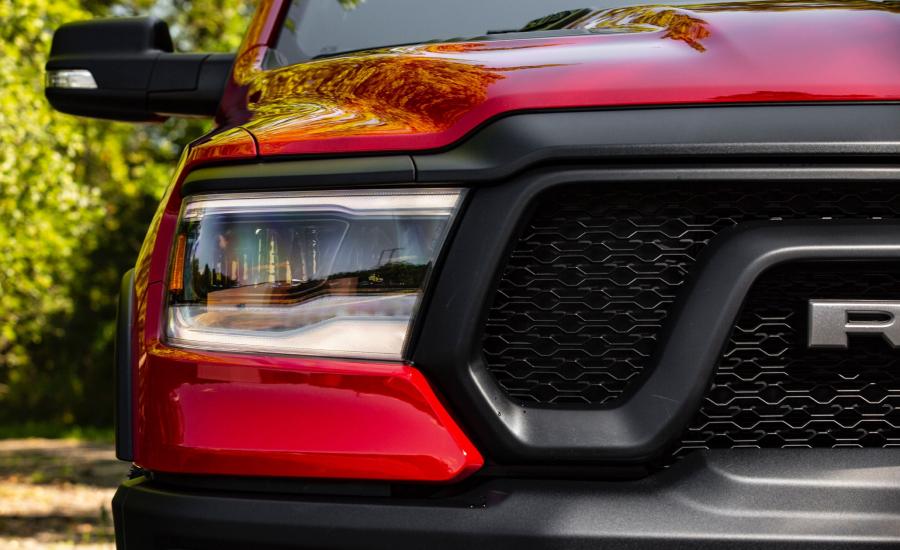 Детали экстерьера Ram 1500 Rebel Crew Cab EcoDiesel (DT) 2019 года  (фото 38 из 43)